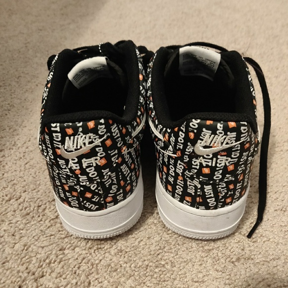 Air Force ones - Picture 4 of 4